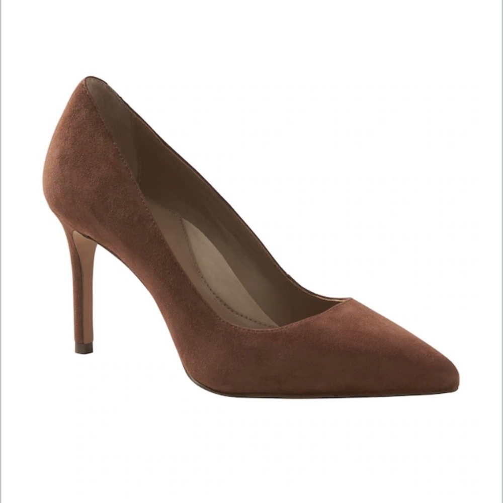 NWOT BANANA REPUBLIC Heels, Brown Suede, Size 9